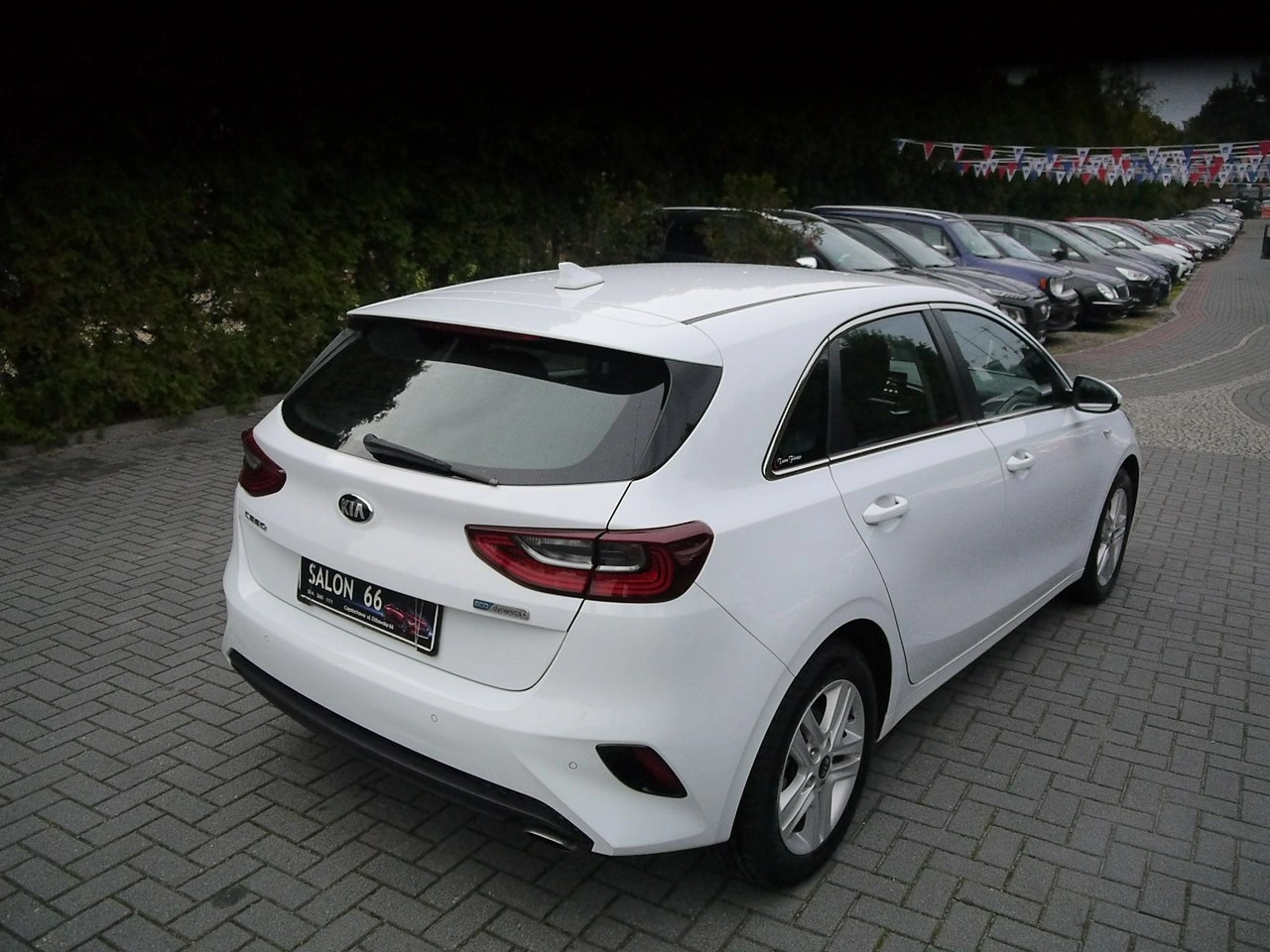 Kia Ceed - Zdjęcie 4