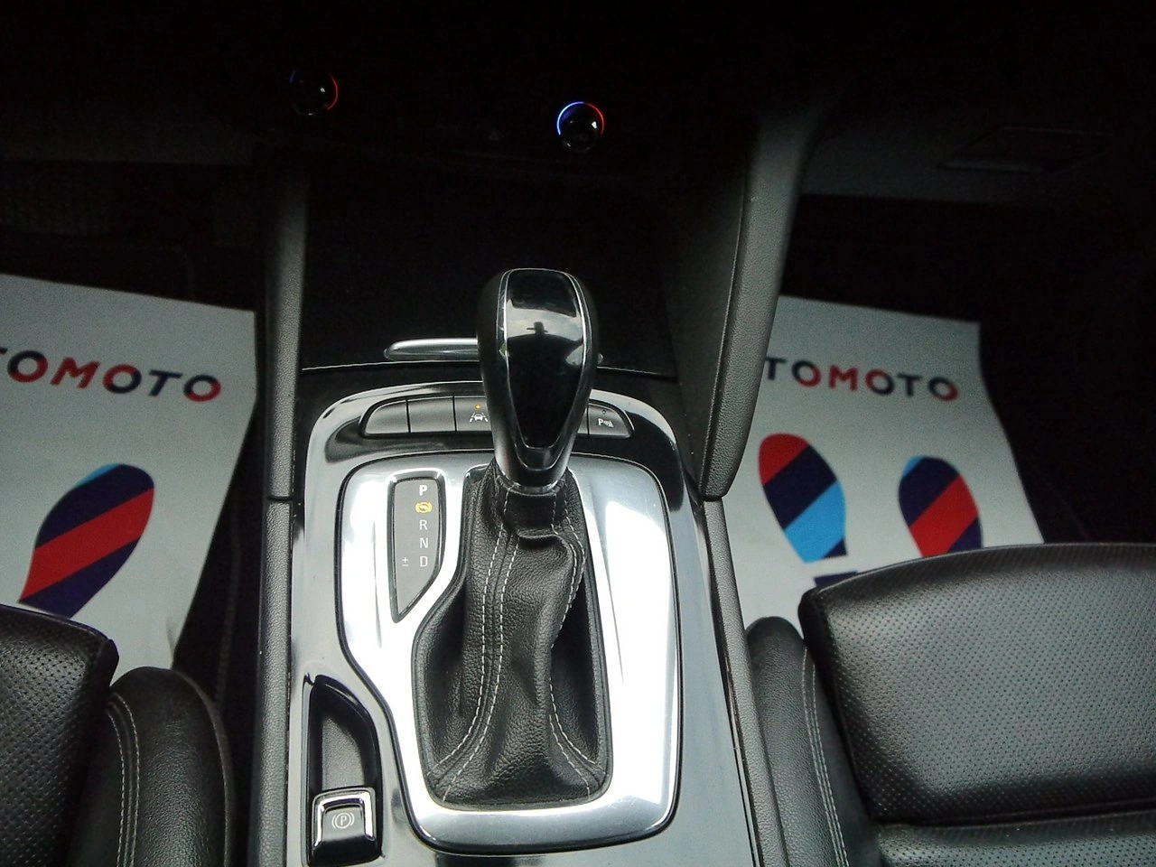 Opel Insignia - Zdjęcie 23