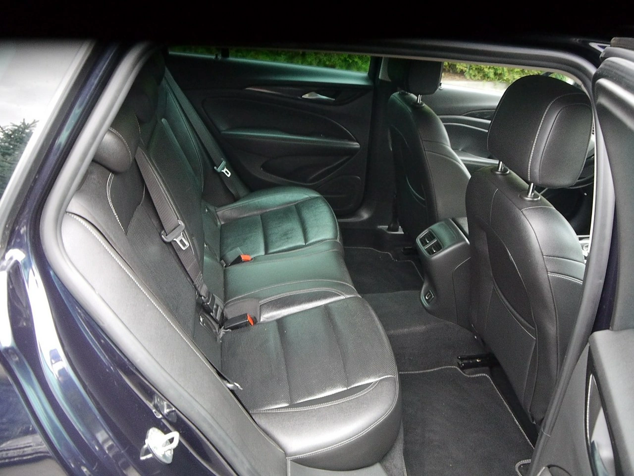 Opel Insignia - Zdjęcie 25