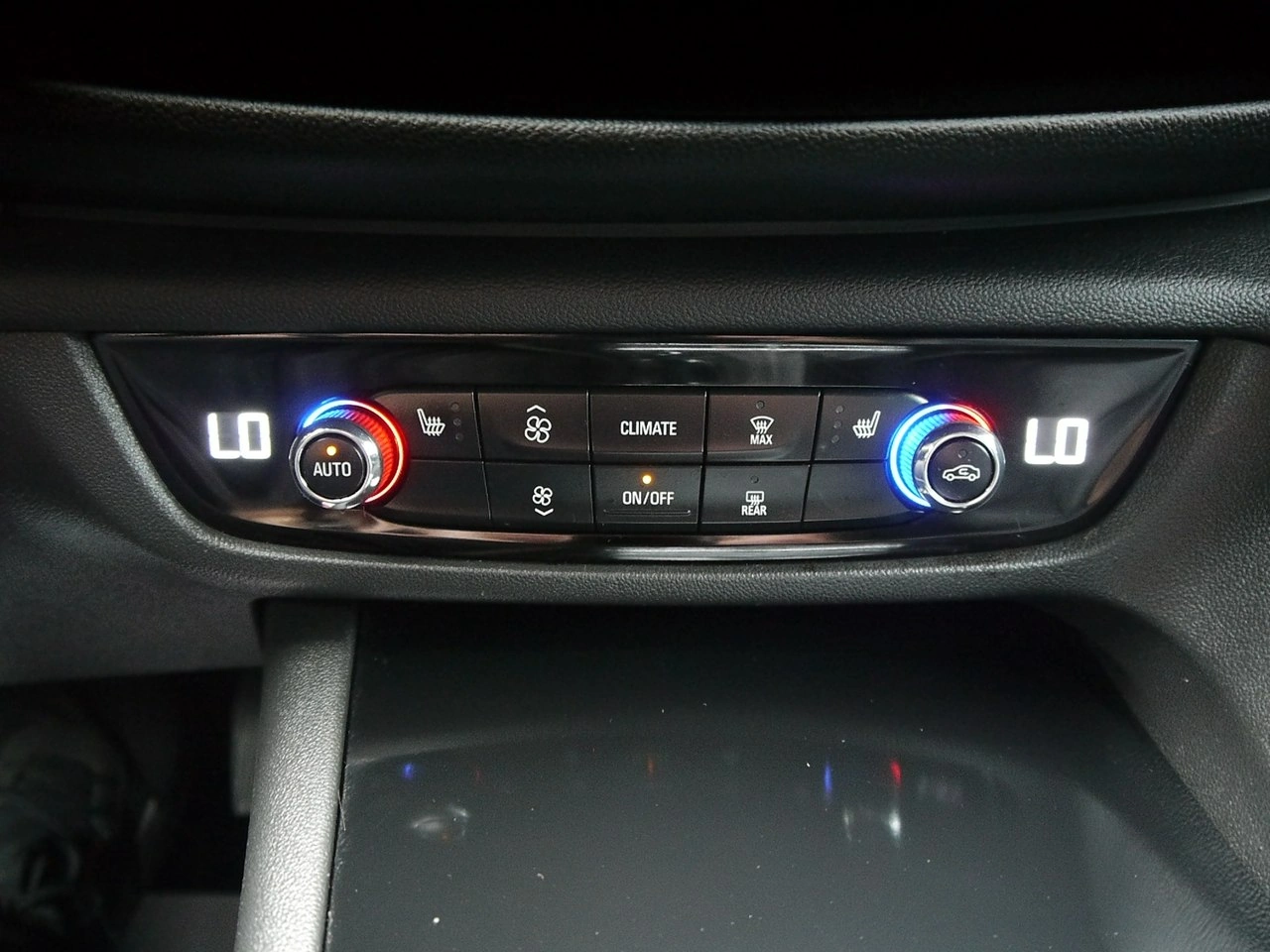 Opel Insignia - Zdjęcie 31