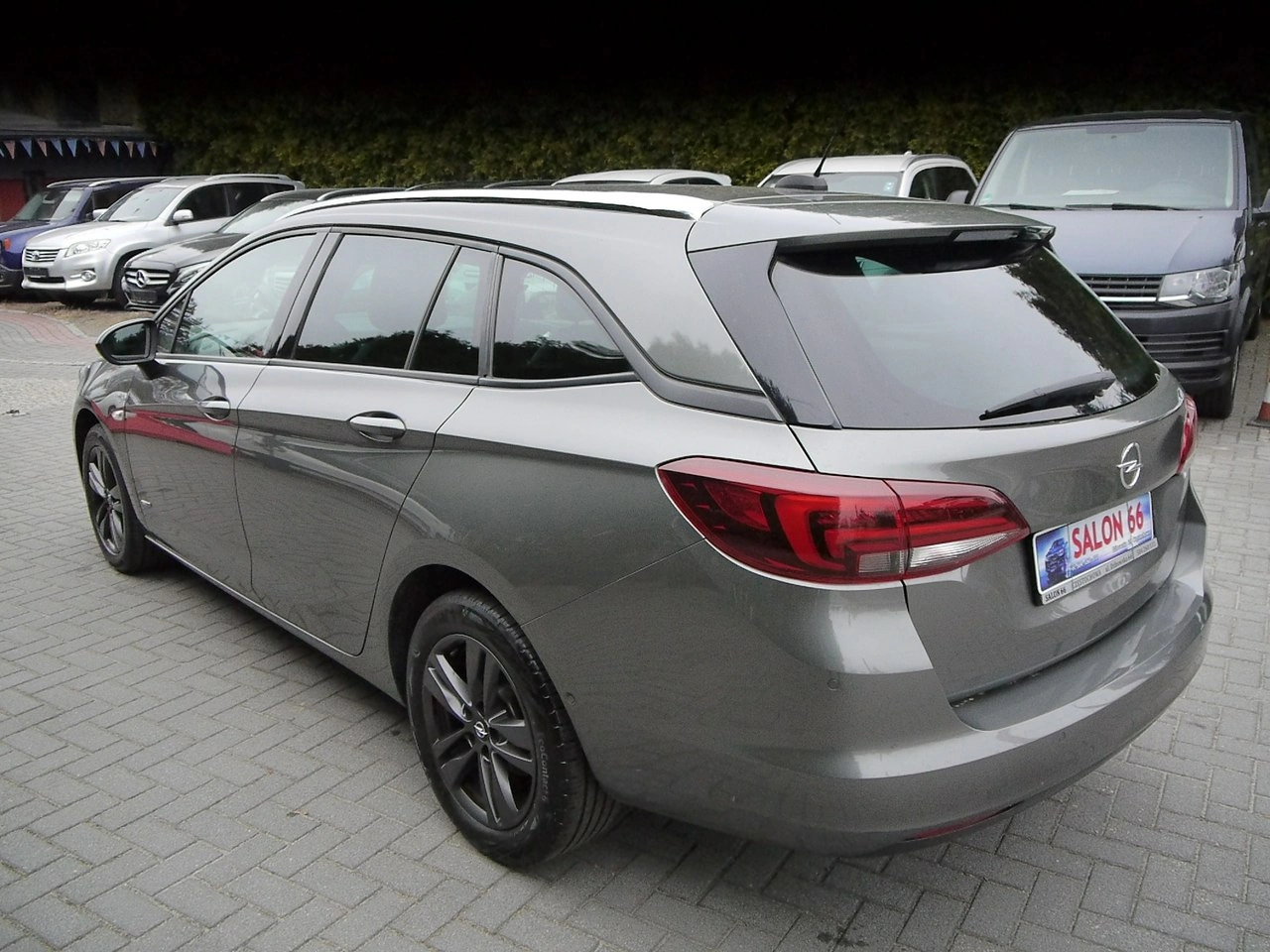 Opel Astra - Zdjęcie 9