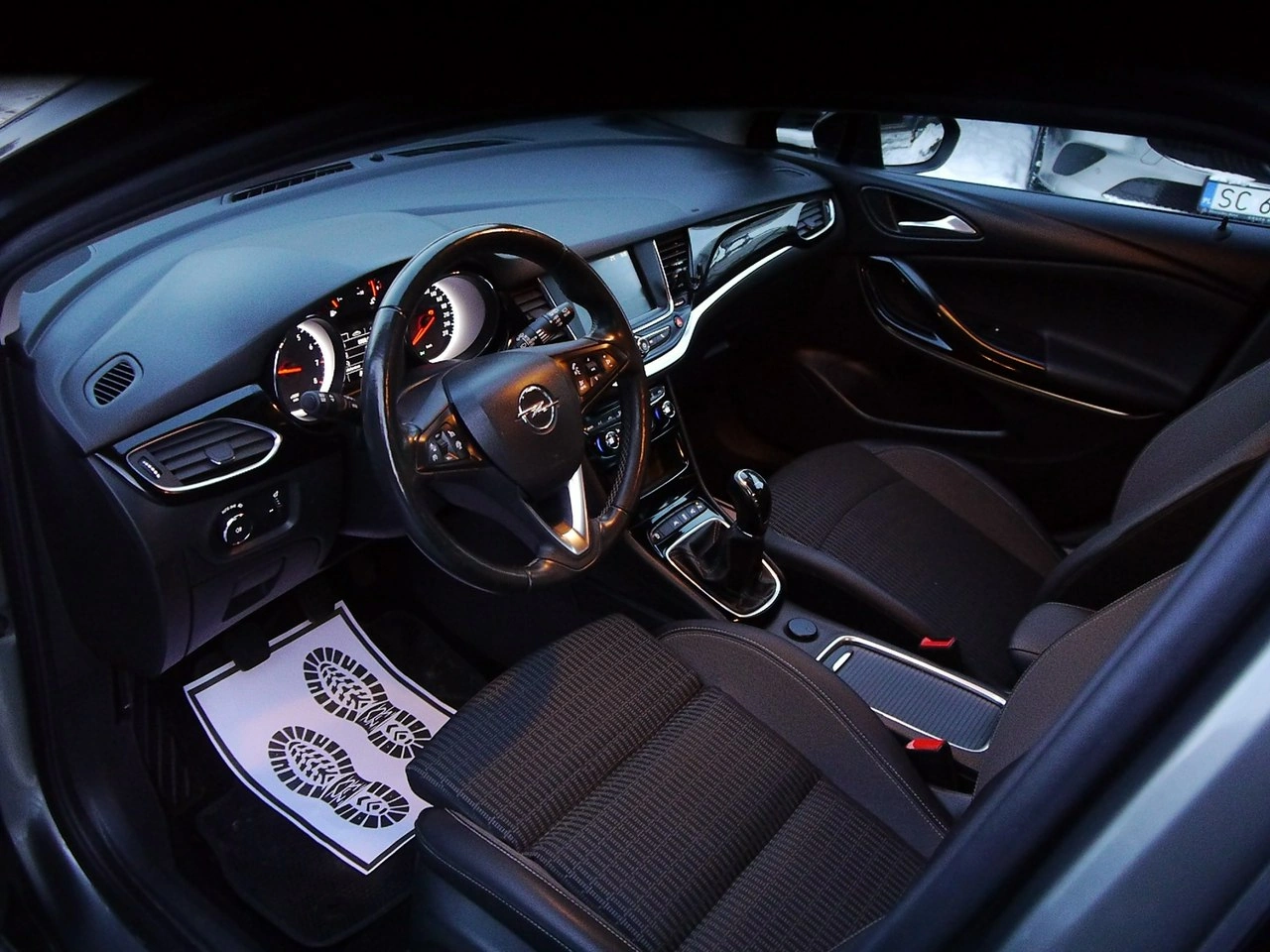 Opel Astra - Zdjęcie 24