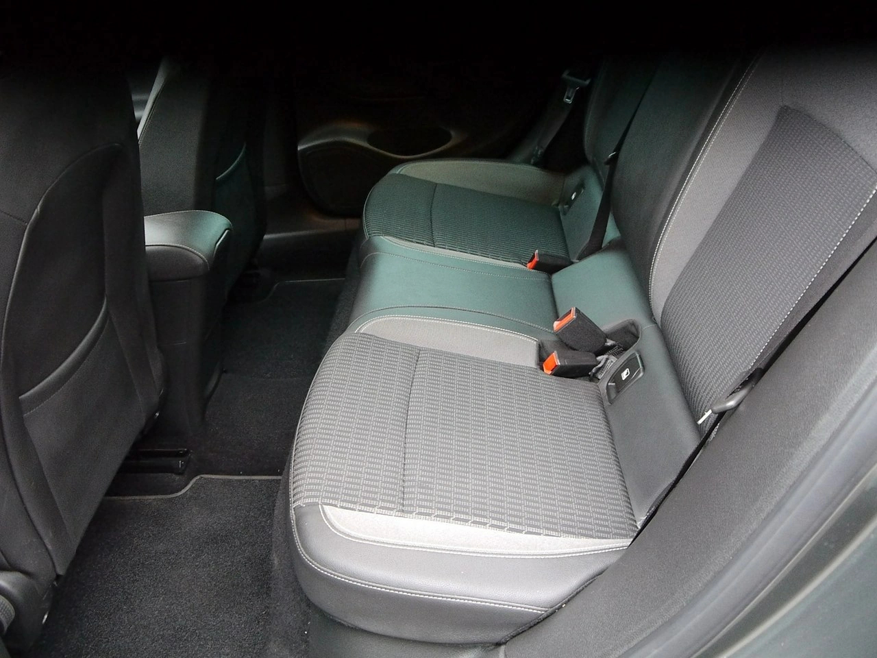 Opel Astra - Zdjęcie 25