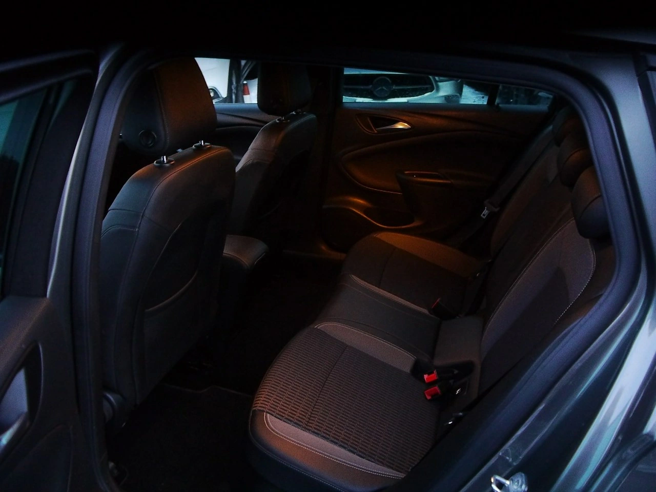 Opel Astra - Zdjęcie 26