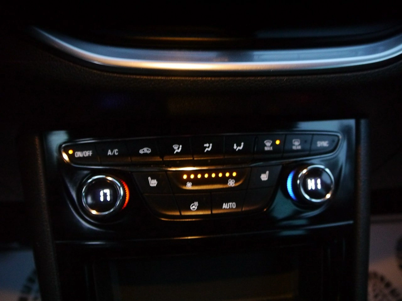 Opel Astra - Zdjęcie 20