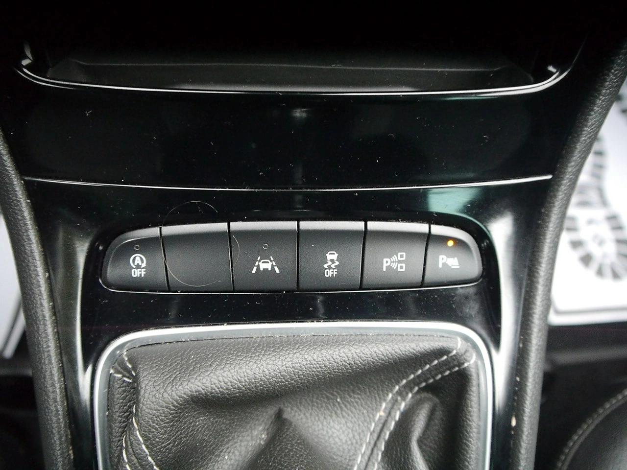 Opel Astra - Zdjęcie 28