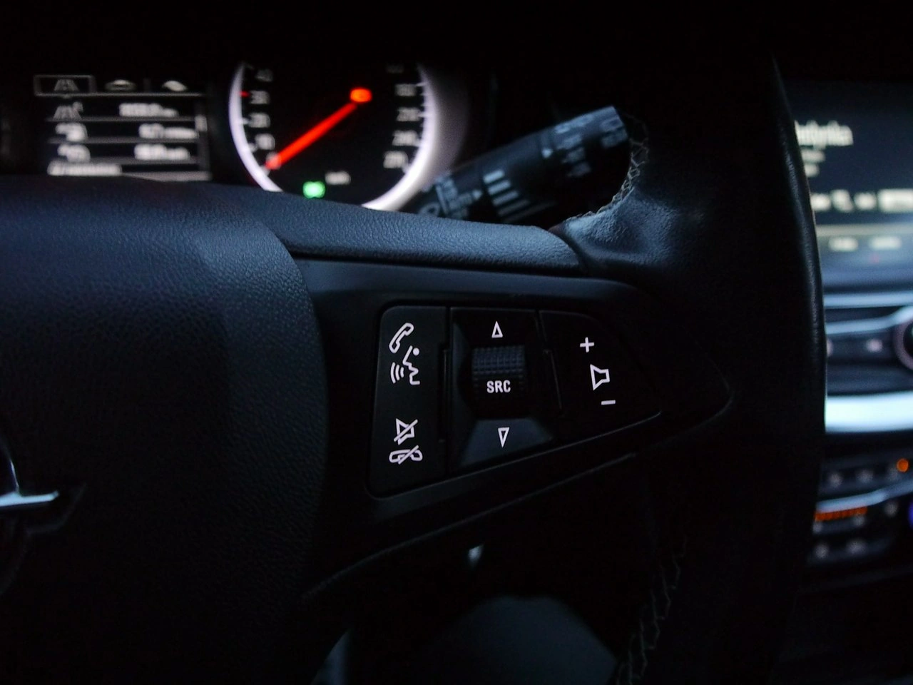 Opel Astra - Zdjęcie 32