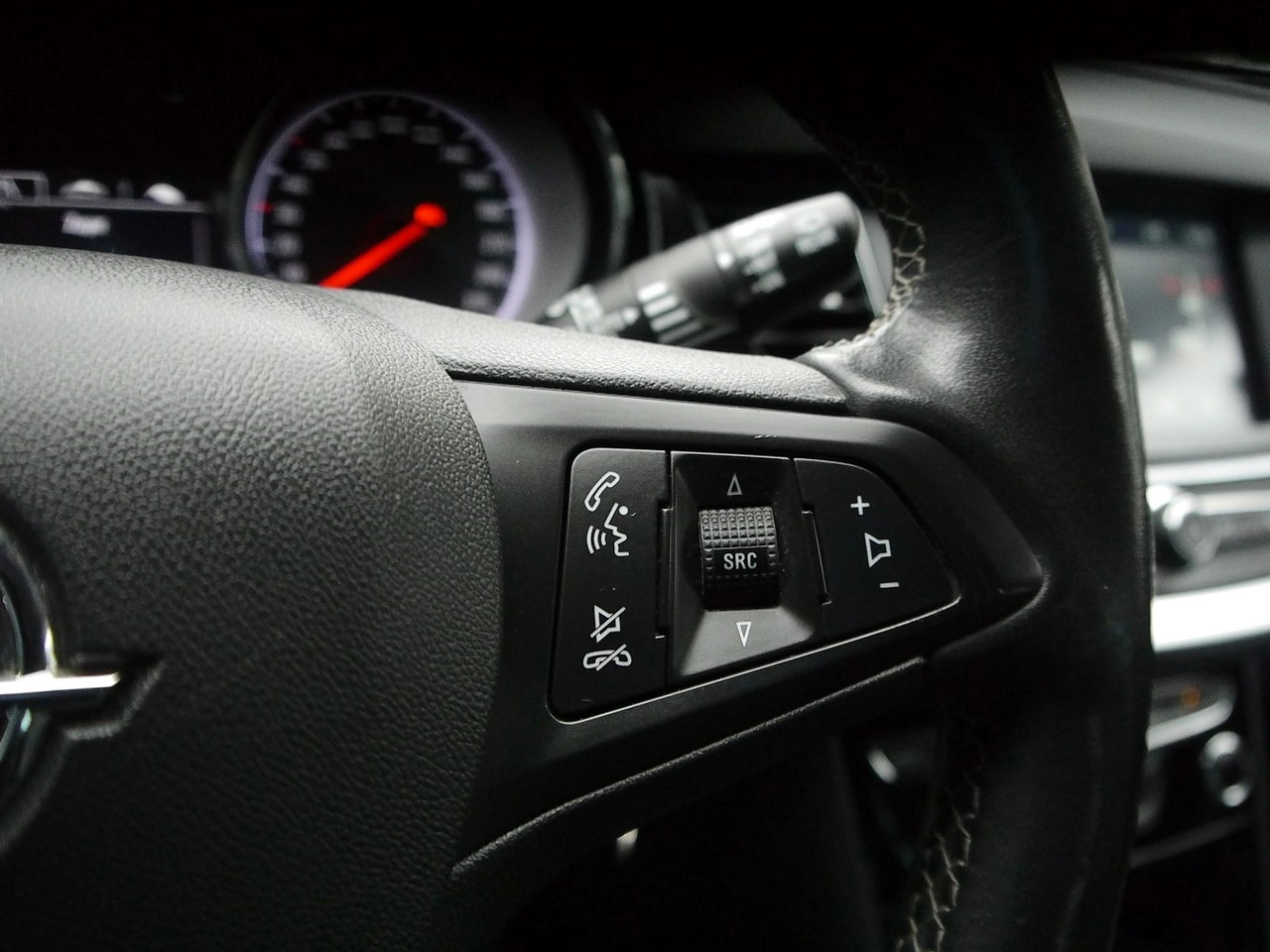 Opel Astra - Zdjęcie 27