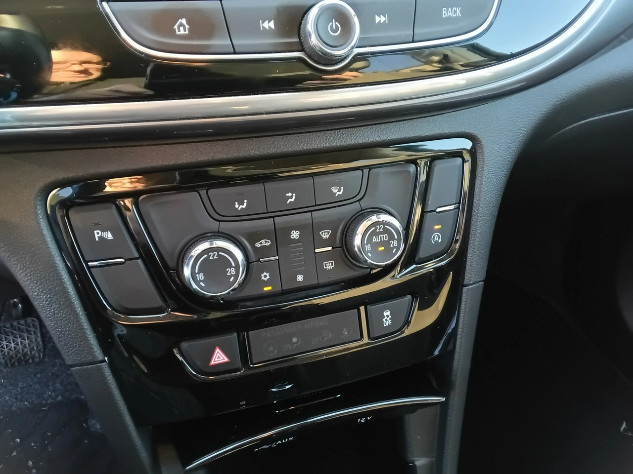 Opel Mokka - Zdjęcie 16