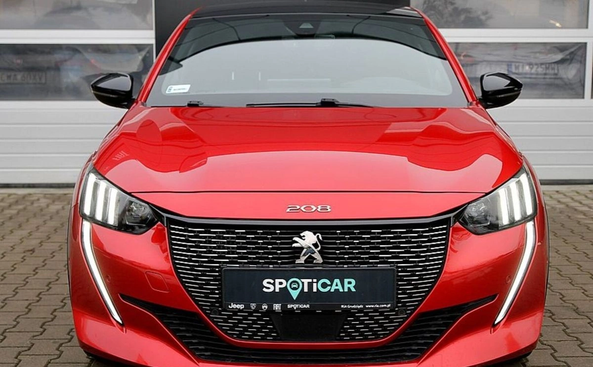 Peugeot 208 - Zdjęcie 8