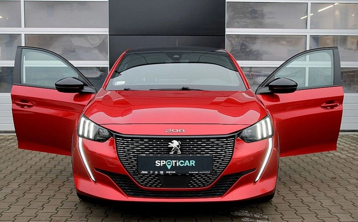 Peugeot 208 - Zdjęcie 9