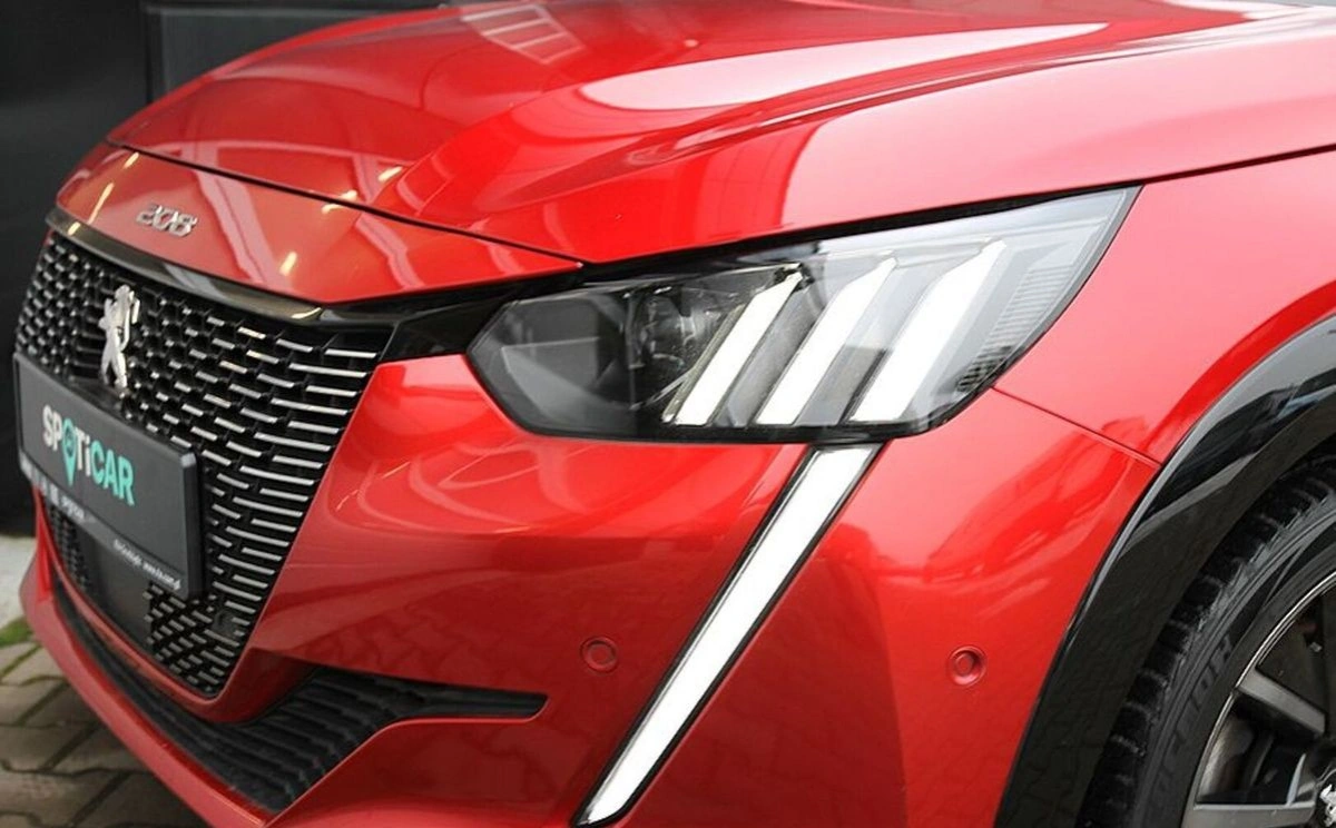 Peugeot 208 - Zdjęcie 15