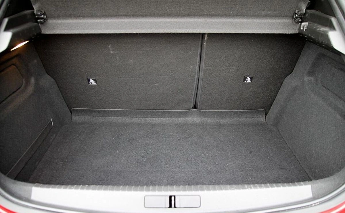 Peugeot 208 - Zdjęcie 17