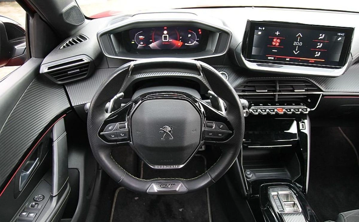 Peugeot 208 - Zdjęcie 20