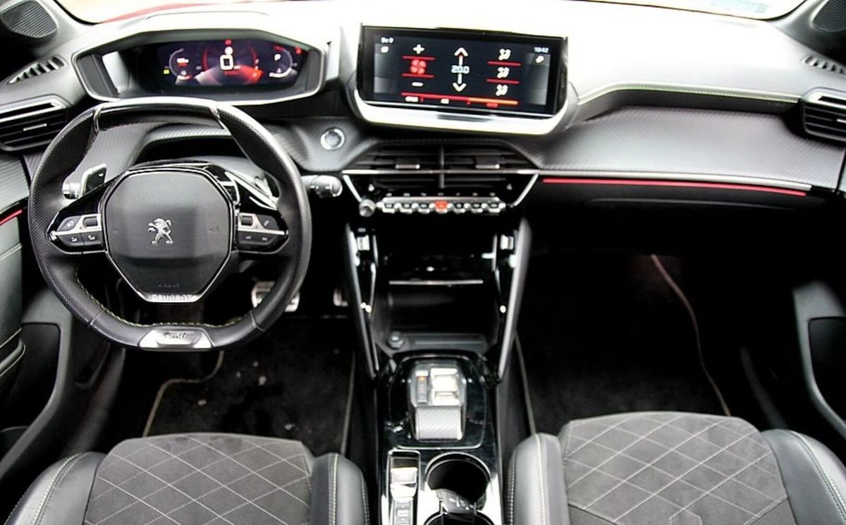 Peugeot 208 - Zdjęcie 21