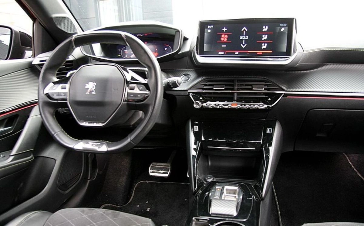 Peugeot 208 - Zdjęcie 22