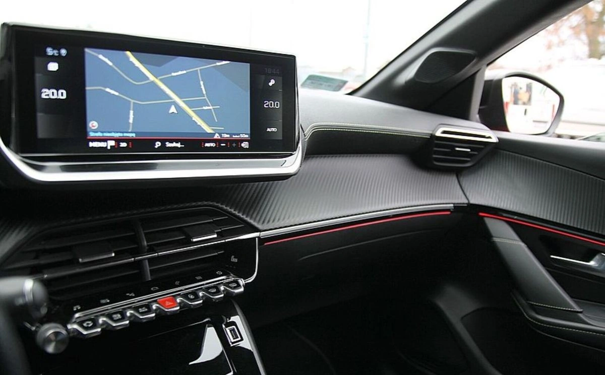 Peugeot 208 - Zdjęcie 31