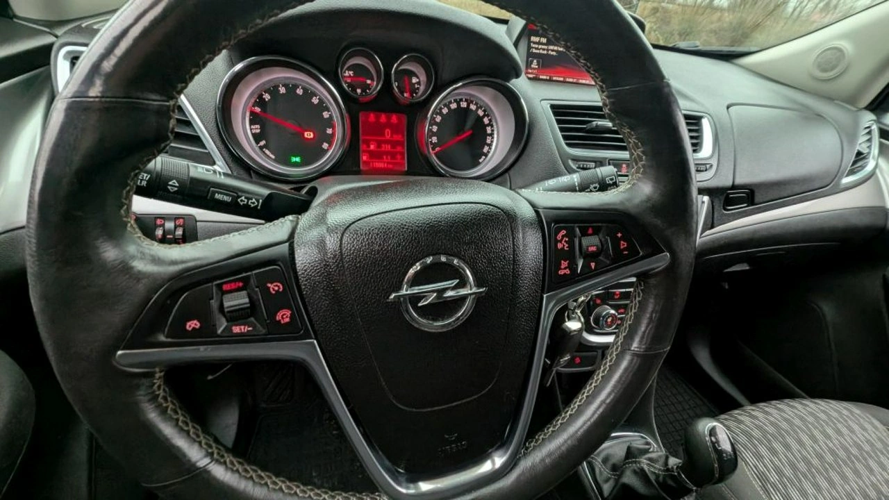 Opel Mokka - Zdjęcie 16