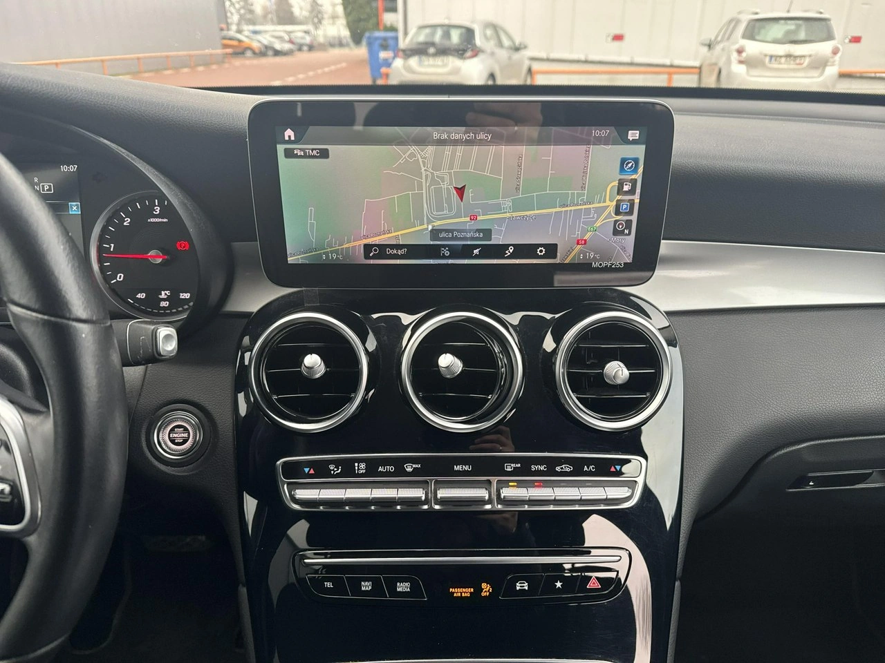 Mercedes GLC 200 - Zdjęcie 23