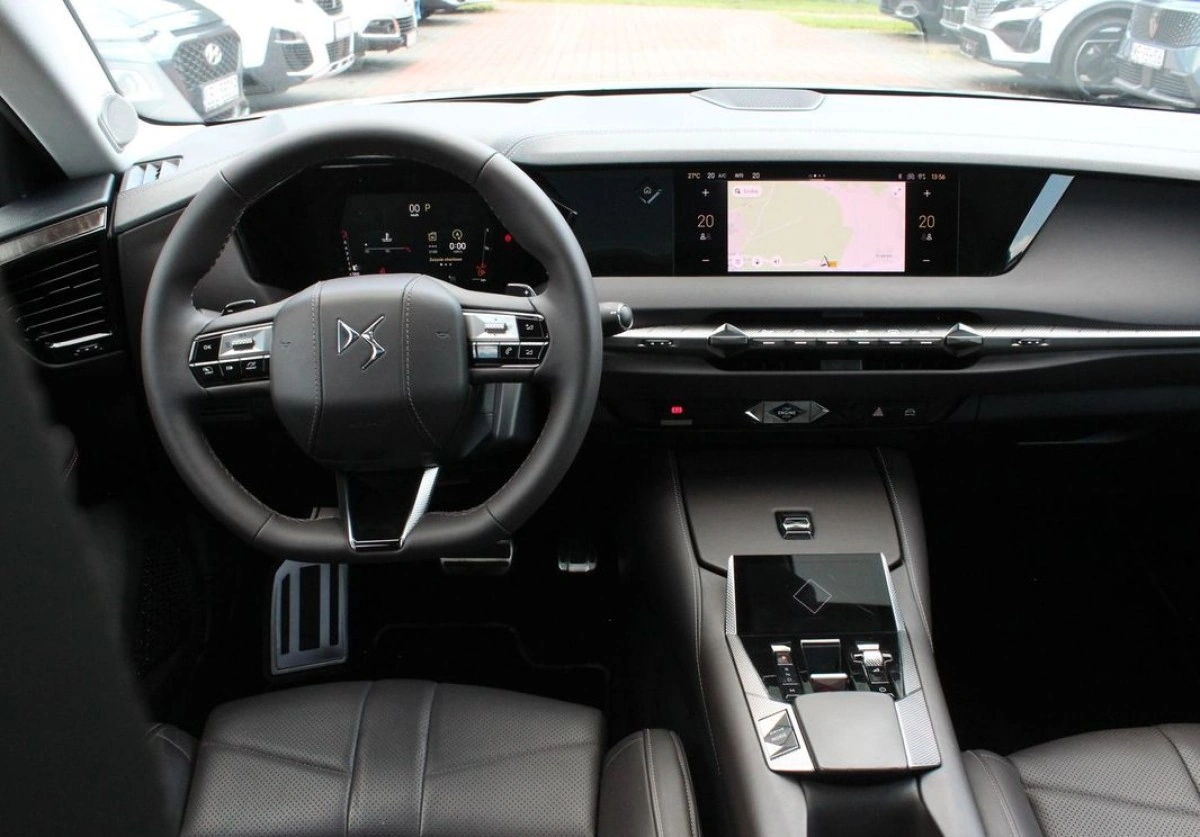 DS Automobiles DS 4 - Zdjęcie 18