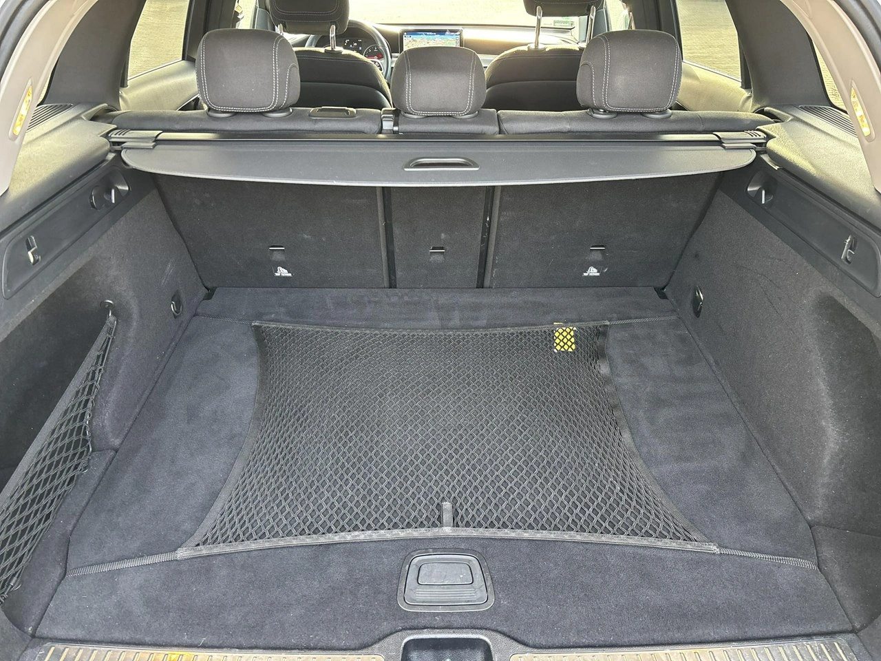 Mercedes GLC 200 - Zdjęcie 13