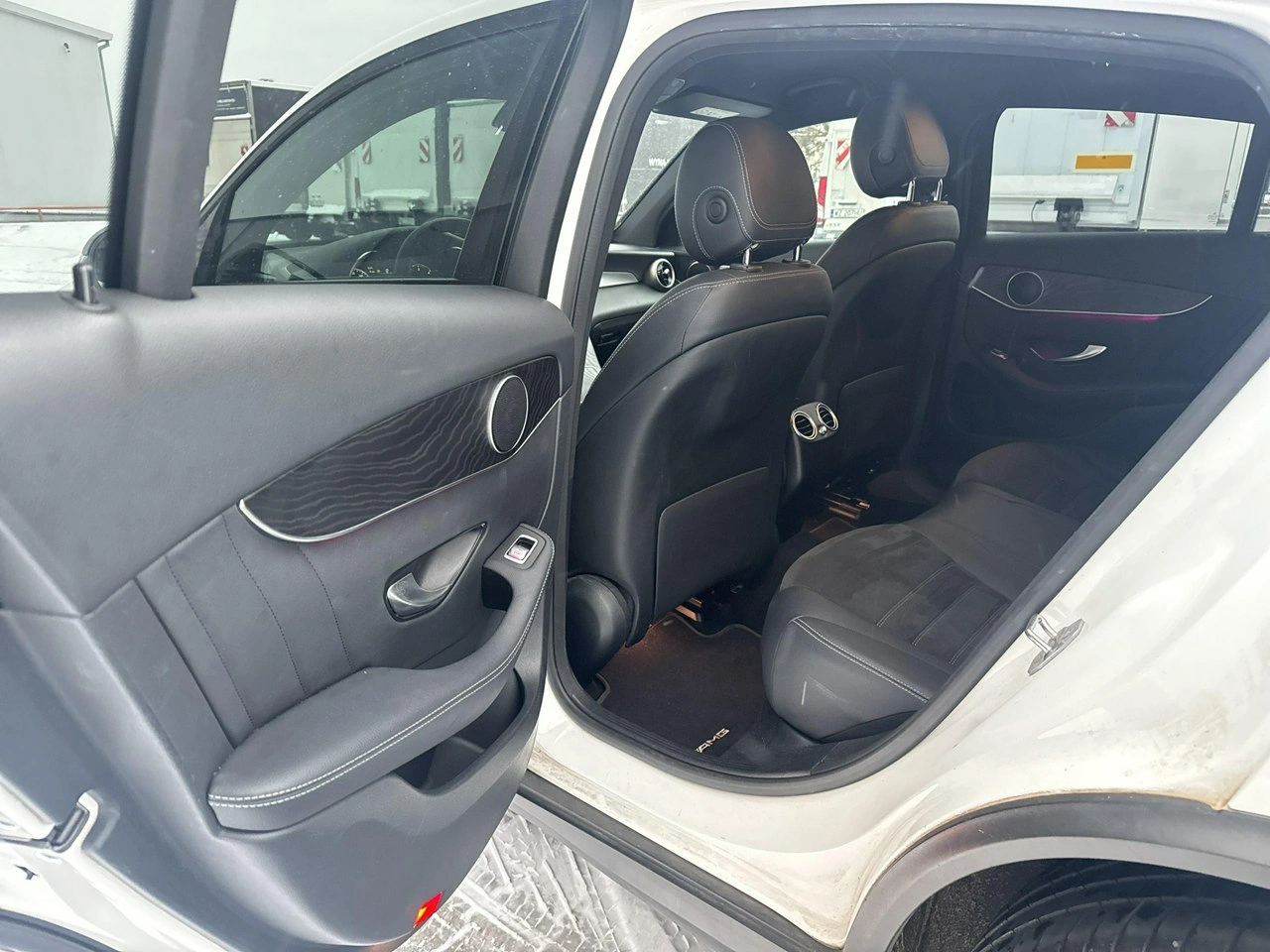 Mercedes GLC 220 - Zdjęcie 13
