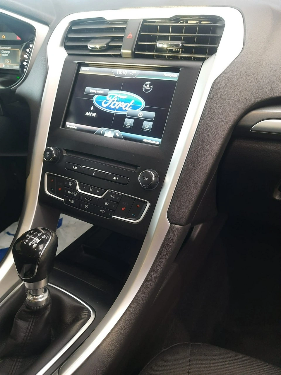 Ford Mondeo - Zdjęcie 21