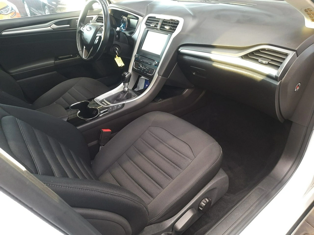 Ford Mondeo - Zdjęcie 28