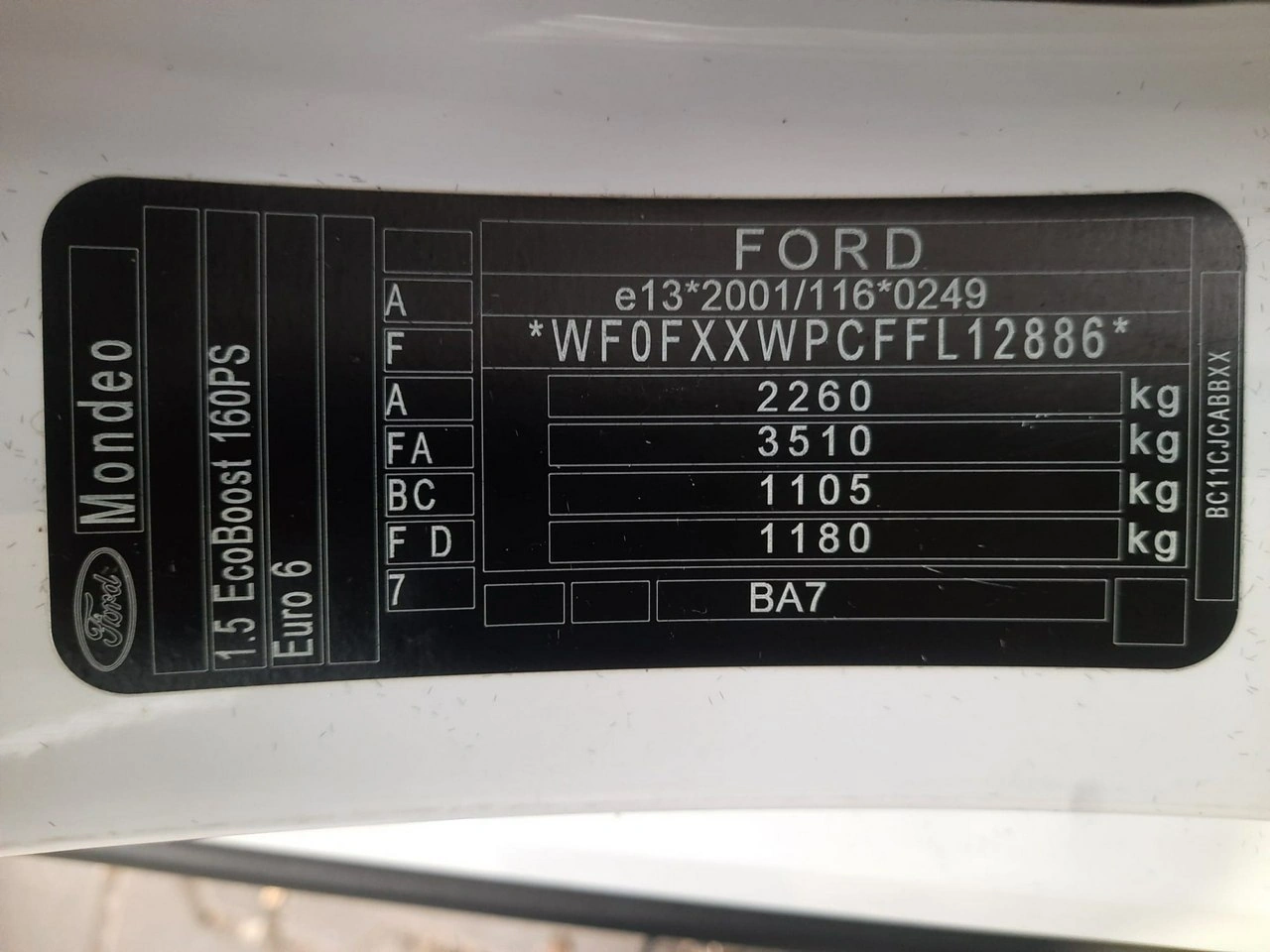 Ford Mondeo - Zdjęcie 35