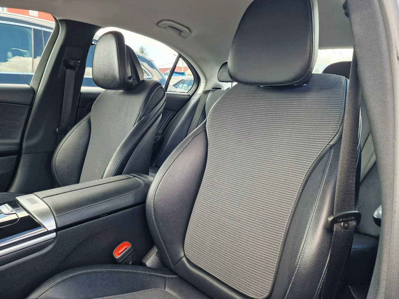 Mercedes C 300 - Zdjęcie 20