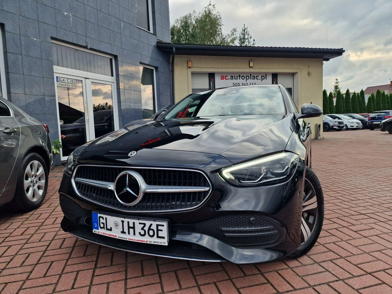 Mercedes C 300 - Zdjęcie 11