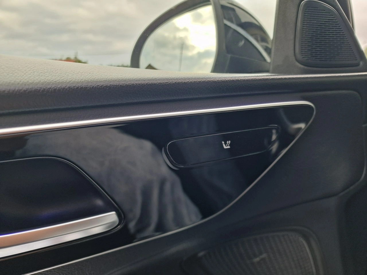 Mercedes C 300 - Zdjęcie 34