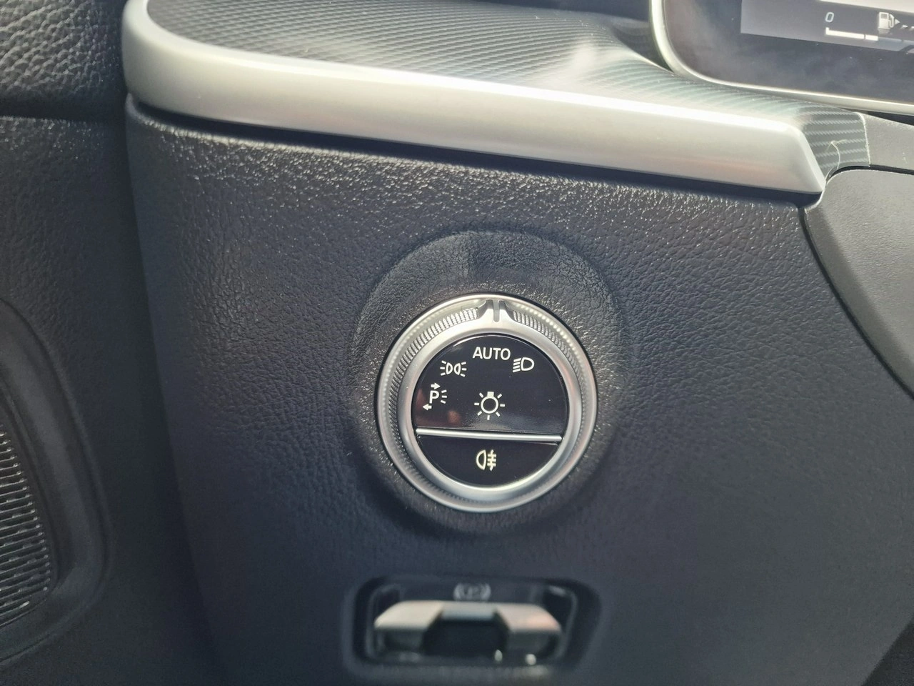 Mercedes C 300 - Zdjęcie 35