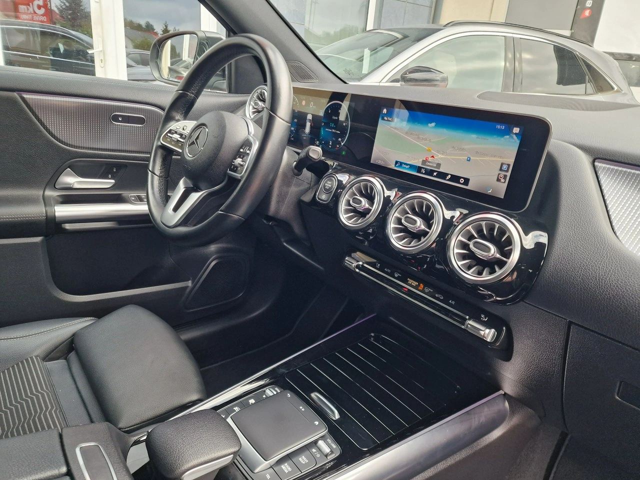 Mercedes GLA 200 - Zdjęcie 23