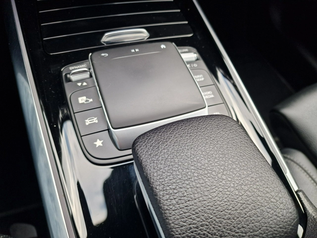 Mercedes GLA 200 - Zdjęcie 30