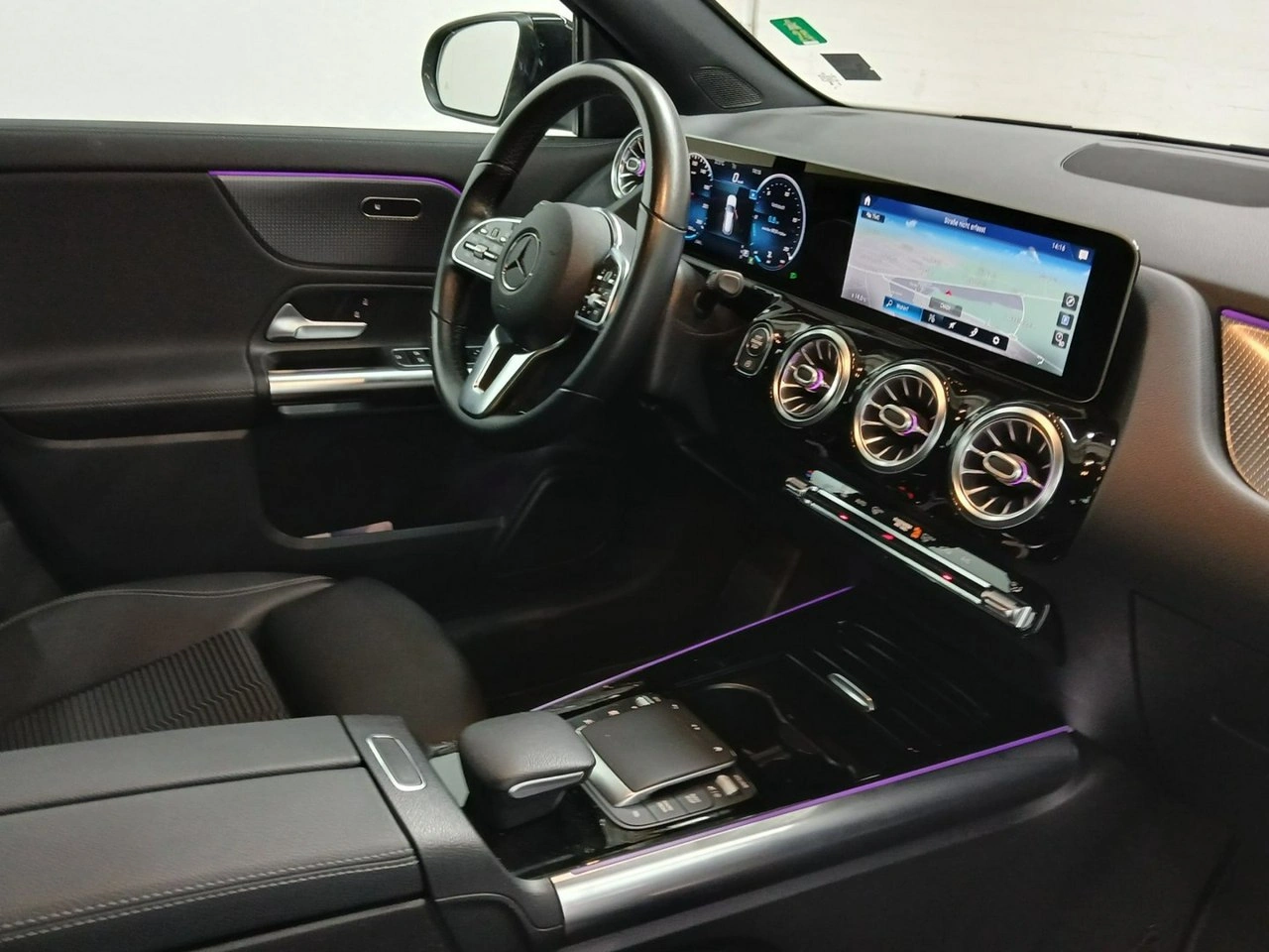 Mercedes GLA 200 - Zdjęcie 17