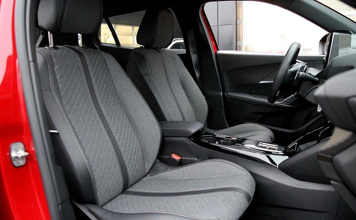 Peugeot 2008 - Zdjęcie 24