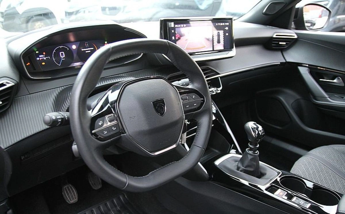 Peugeot 2008 - Zdjęcie 4