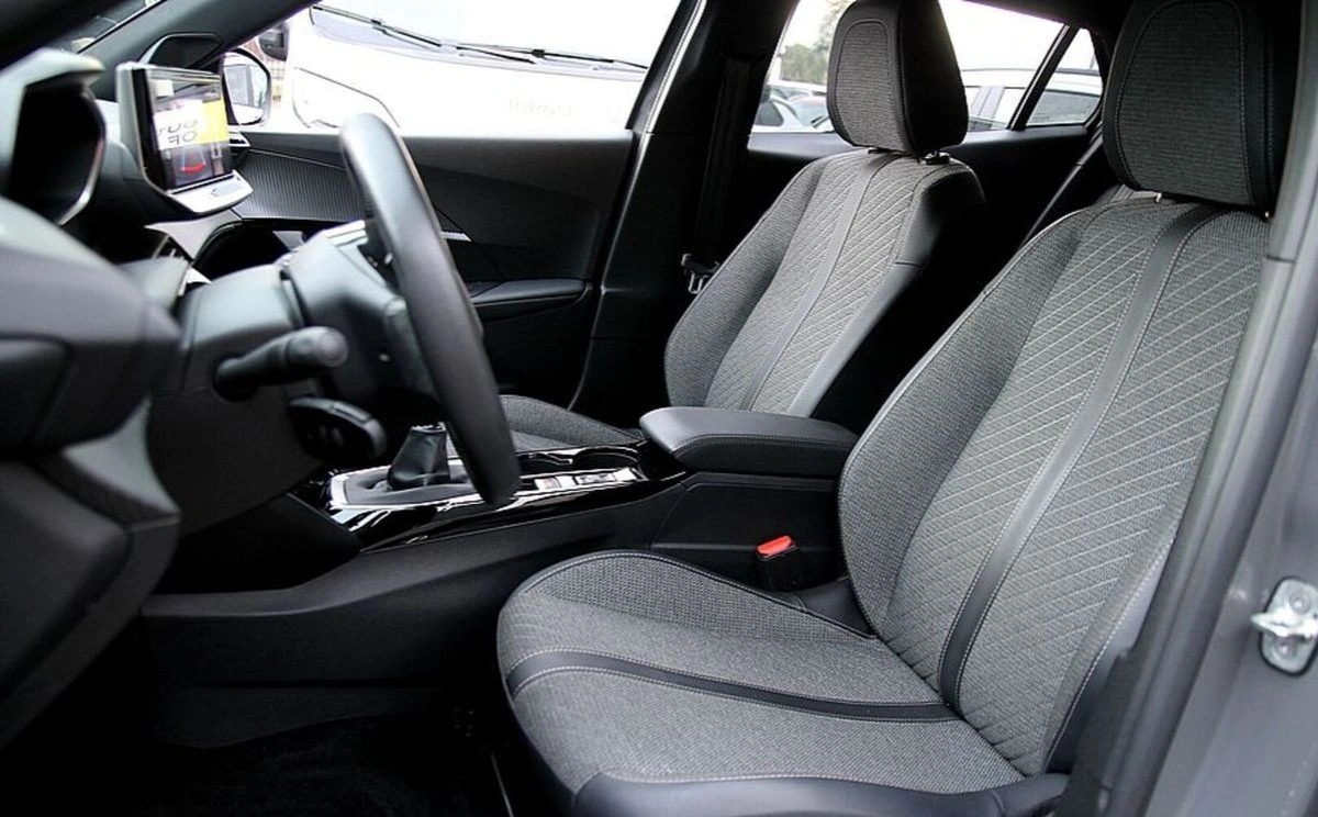 Peugeot 2008 - Zdjęcie 15