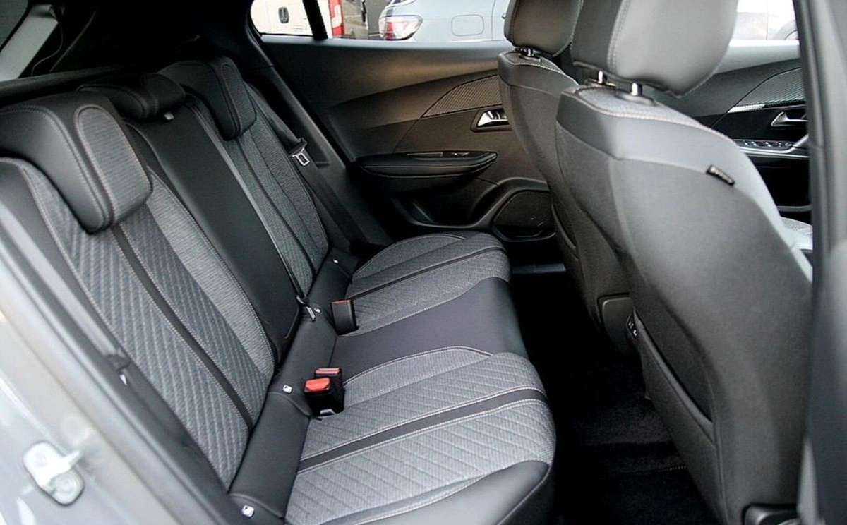 Peugeot 2008 - Zdjęcie 23