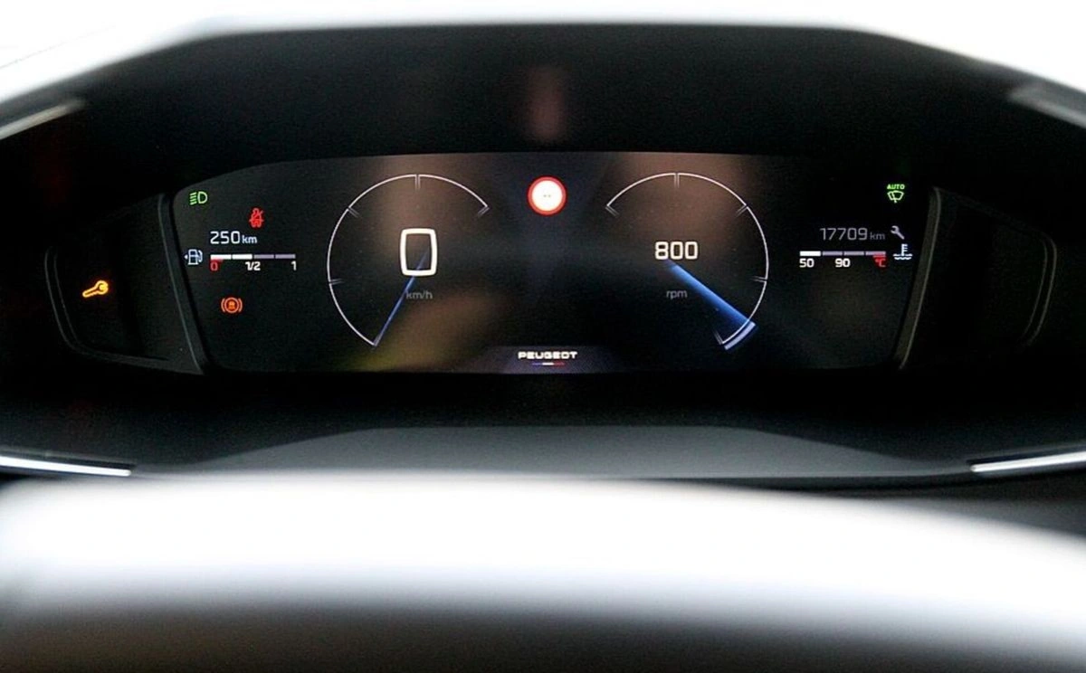 Peugeot 2008 - Zdjęcie 27