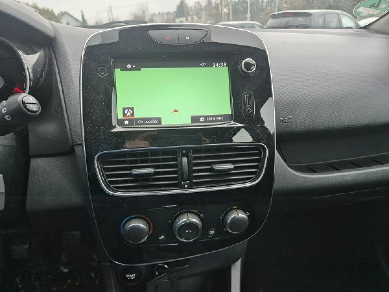 Renault Clio - Zdjęcie 12