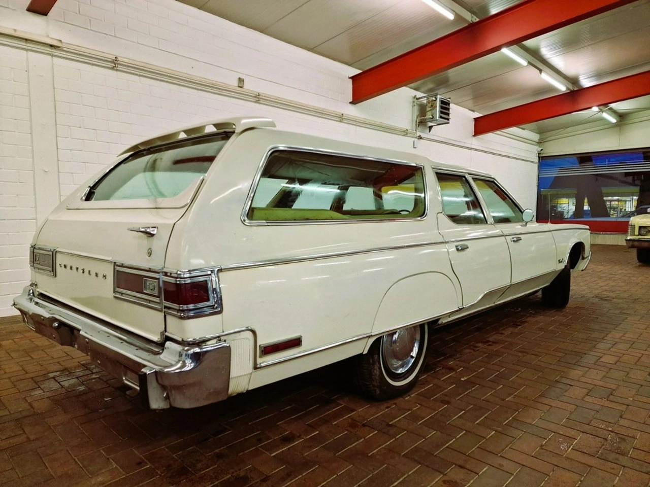 Chrysler Town & Country - Zdjęcie 28