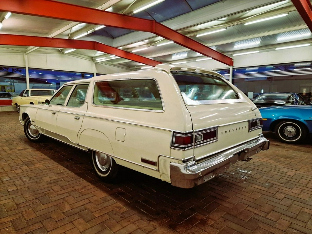 Chrysler Town & Country - Zdjęcie 30