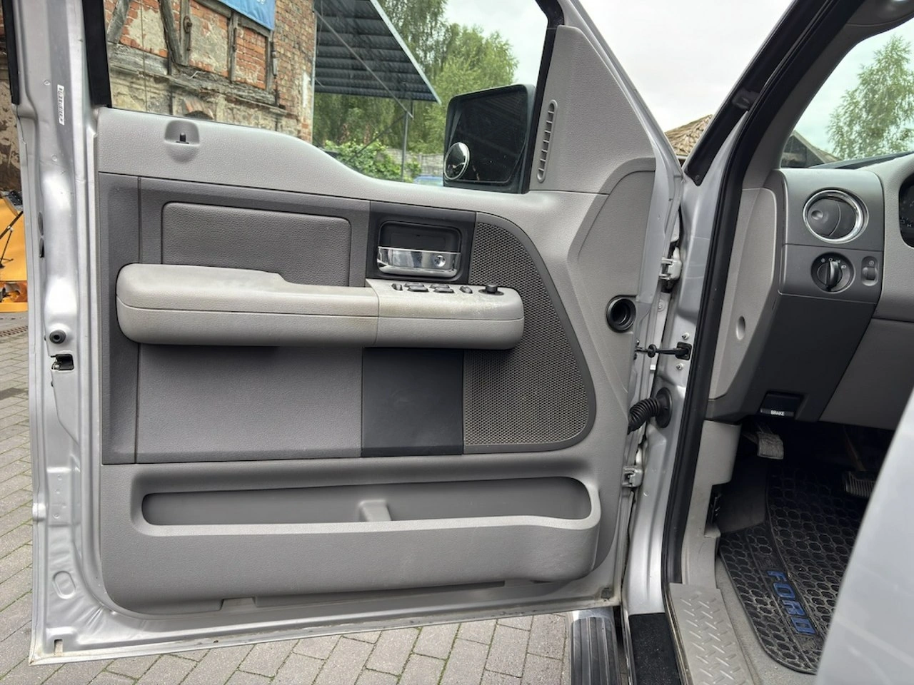 Ford F150 - Zdjęcie 10