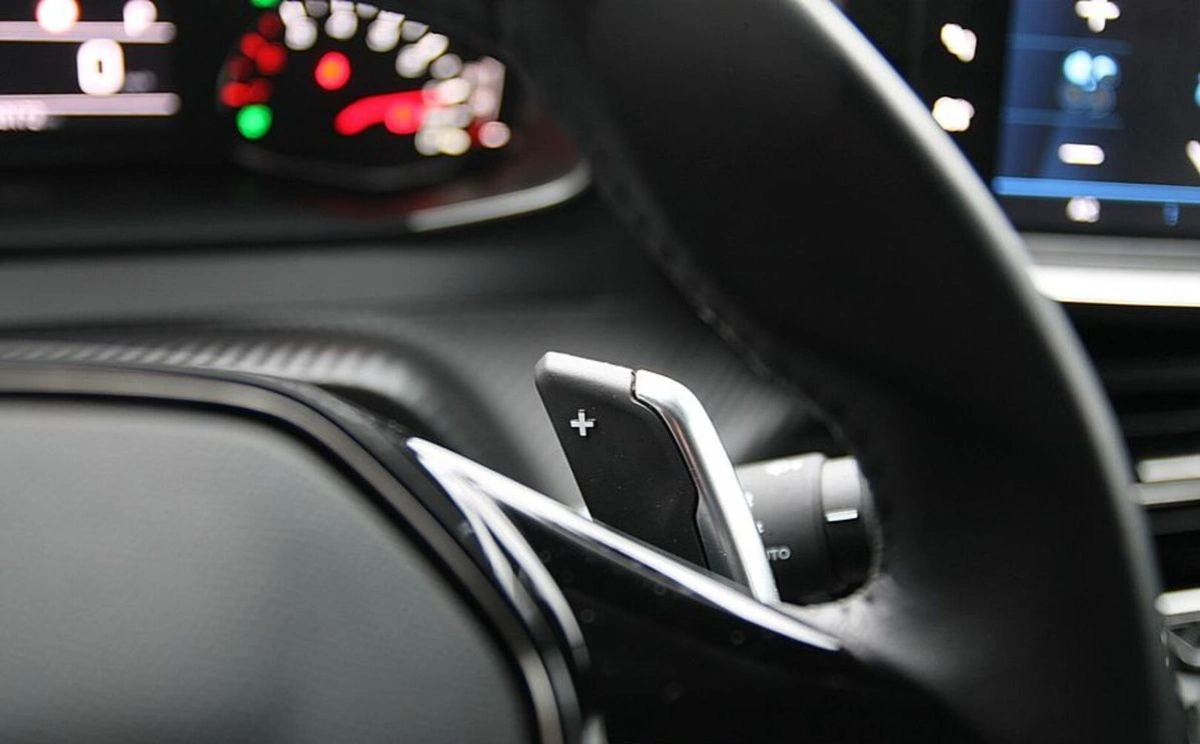 Peugeot 2008 - Zdjęcie 31