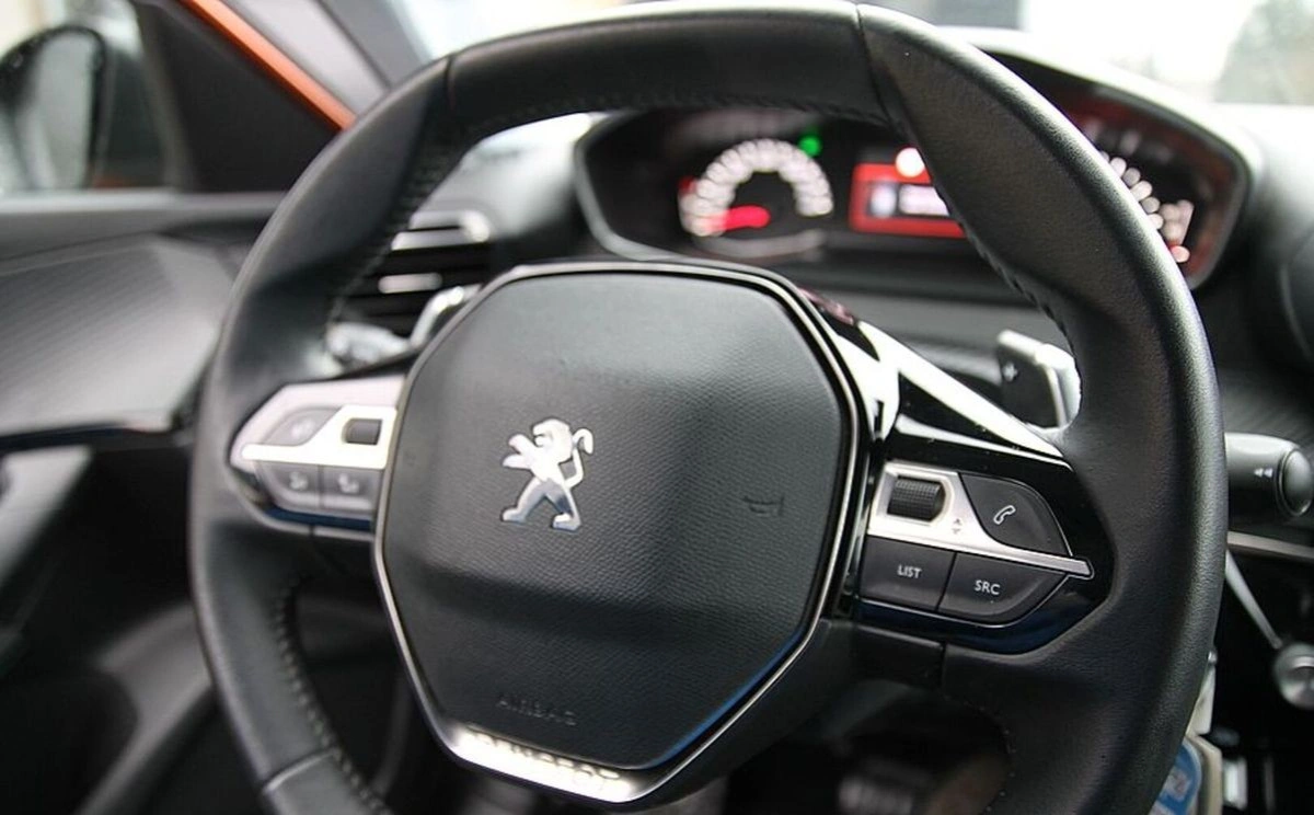 Peugeot 2008 - Zdjęcie 33