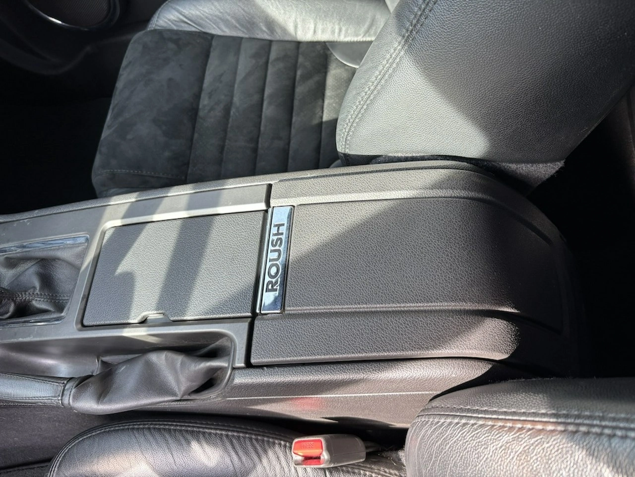 Ford Mustang - Zdjęcie 31