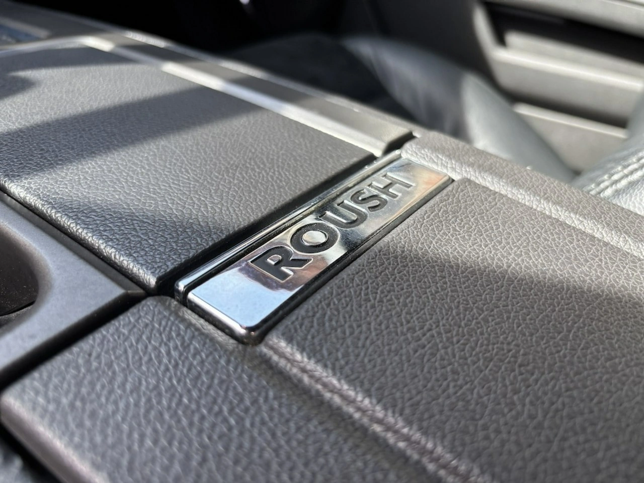 Ford Mustang - Zdjęcie 32