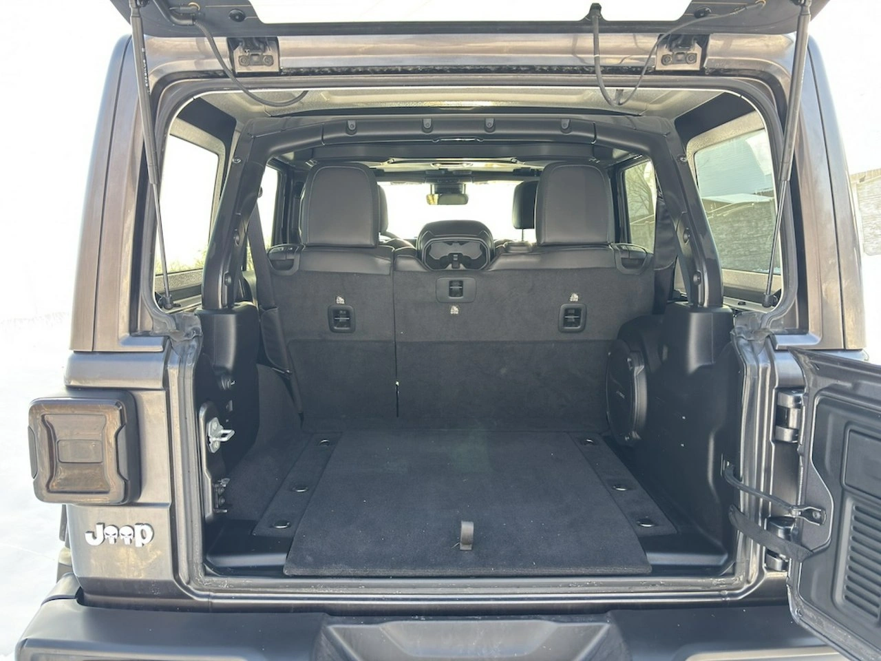 Jeep Wrangler - Zdjęcie 16